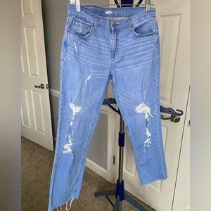 Old Navy boyfriend distressed jeans size 4